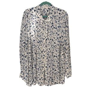 Button Down Blue and White Floral blouse 3X